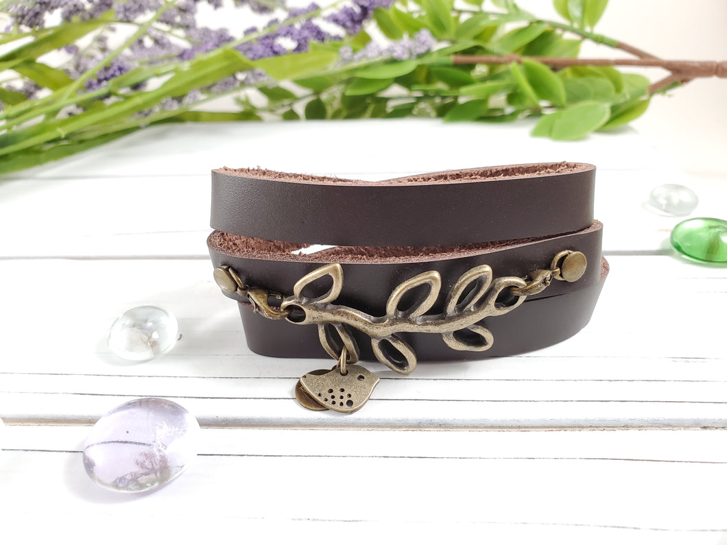 Wrap leather bracelet - Sparrow on a branch